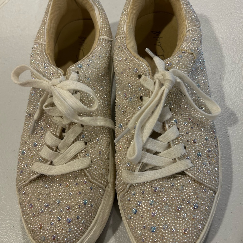 Betsy Johnson Women's Sparkling Pearl Ivory Sneakers SB-SDNY